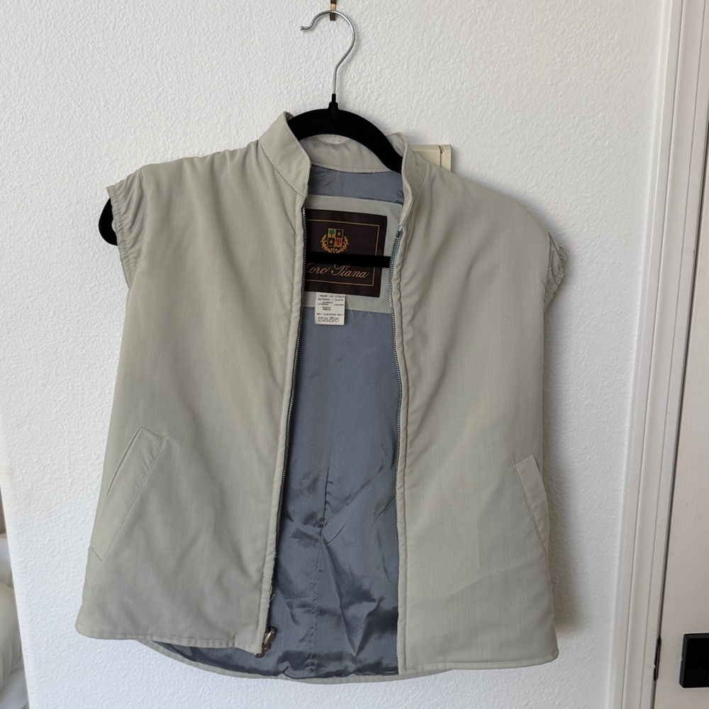 Light Gray Sleeveless Jacket